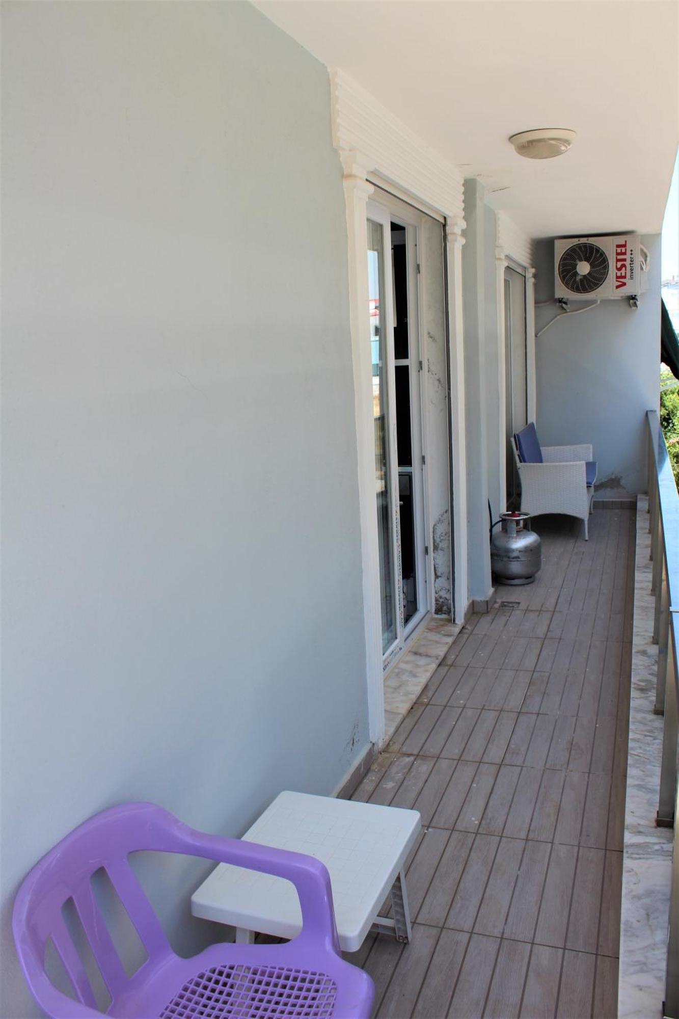 Mavi Restaurant & 1 Apartment