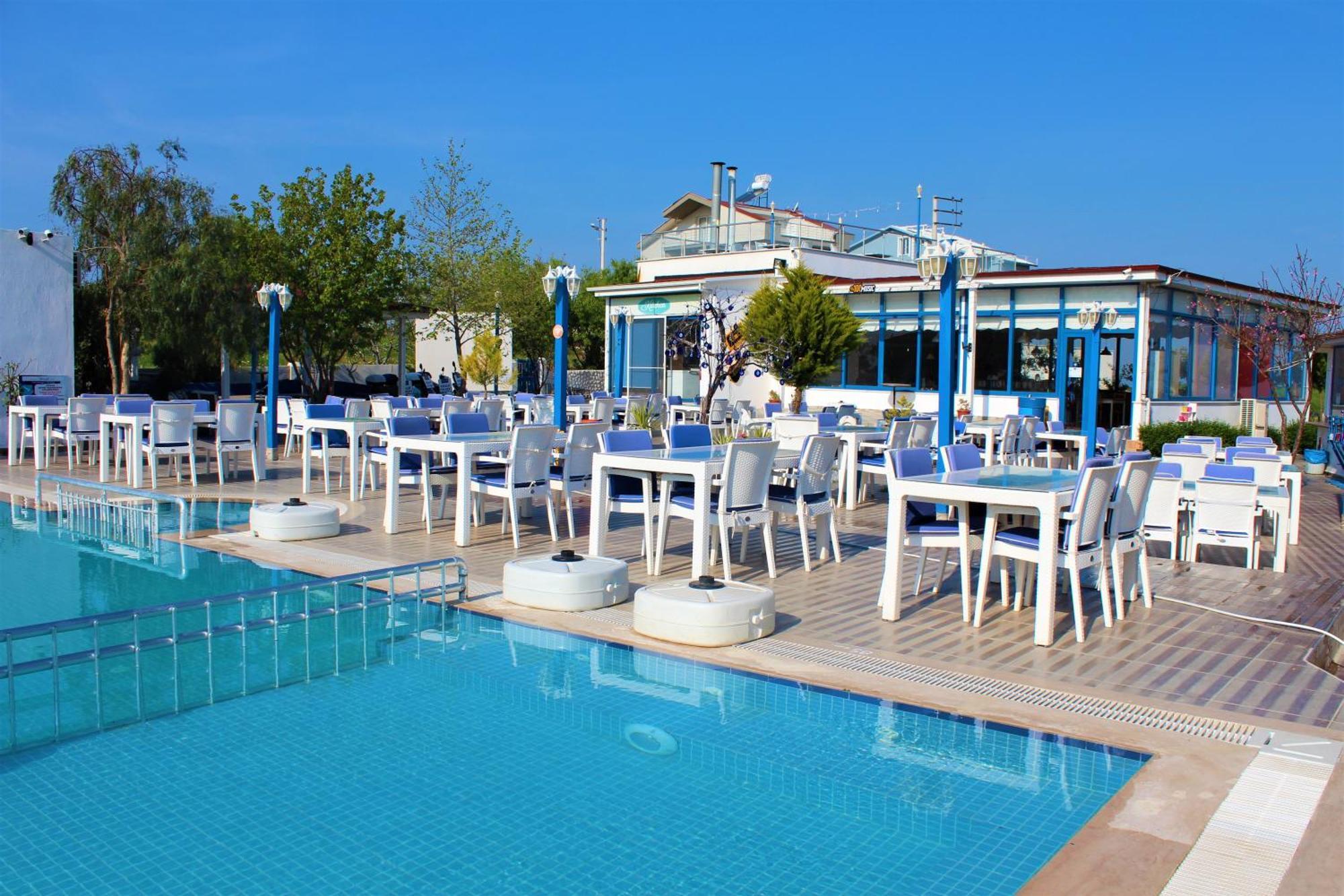 Mavi Restaurant & 1 *